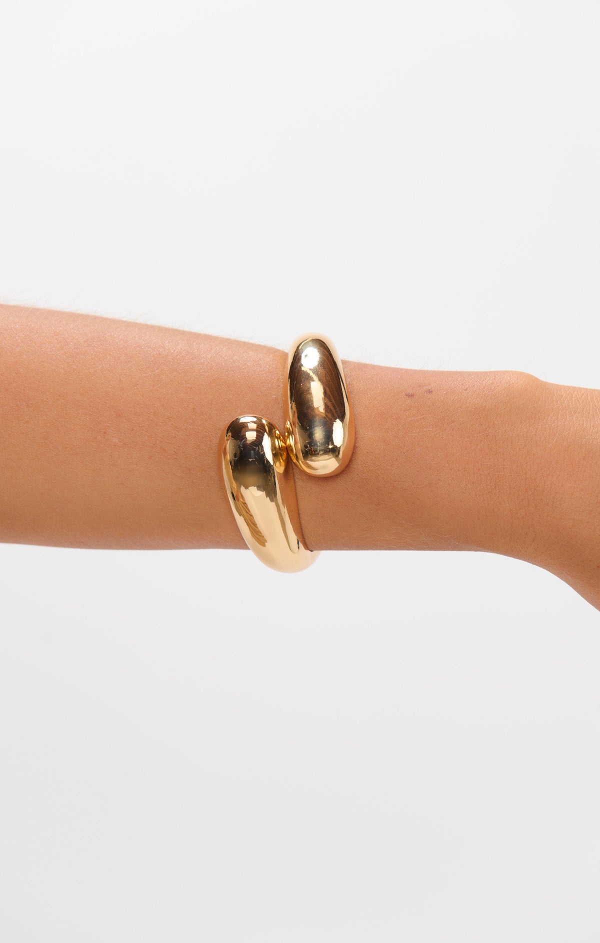 Tatum Bangle ~ Gold